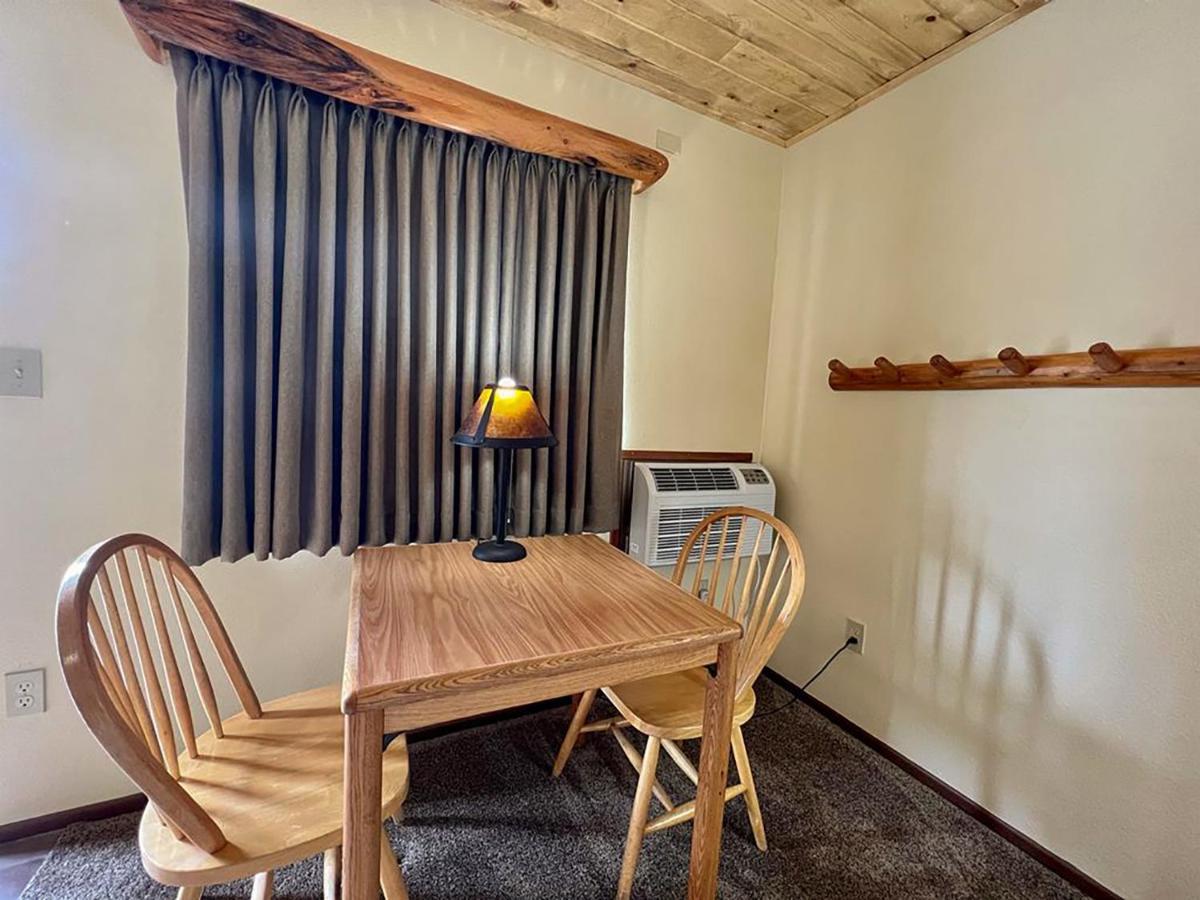 Beartooth Hideaway Inn & Cabins Red Lodge Buitenkant foto